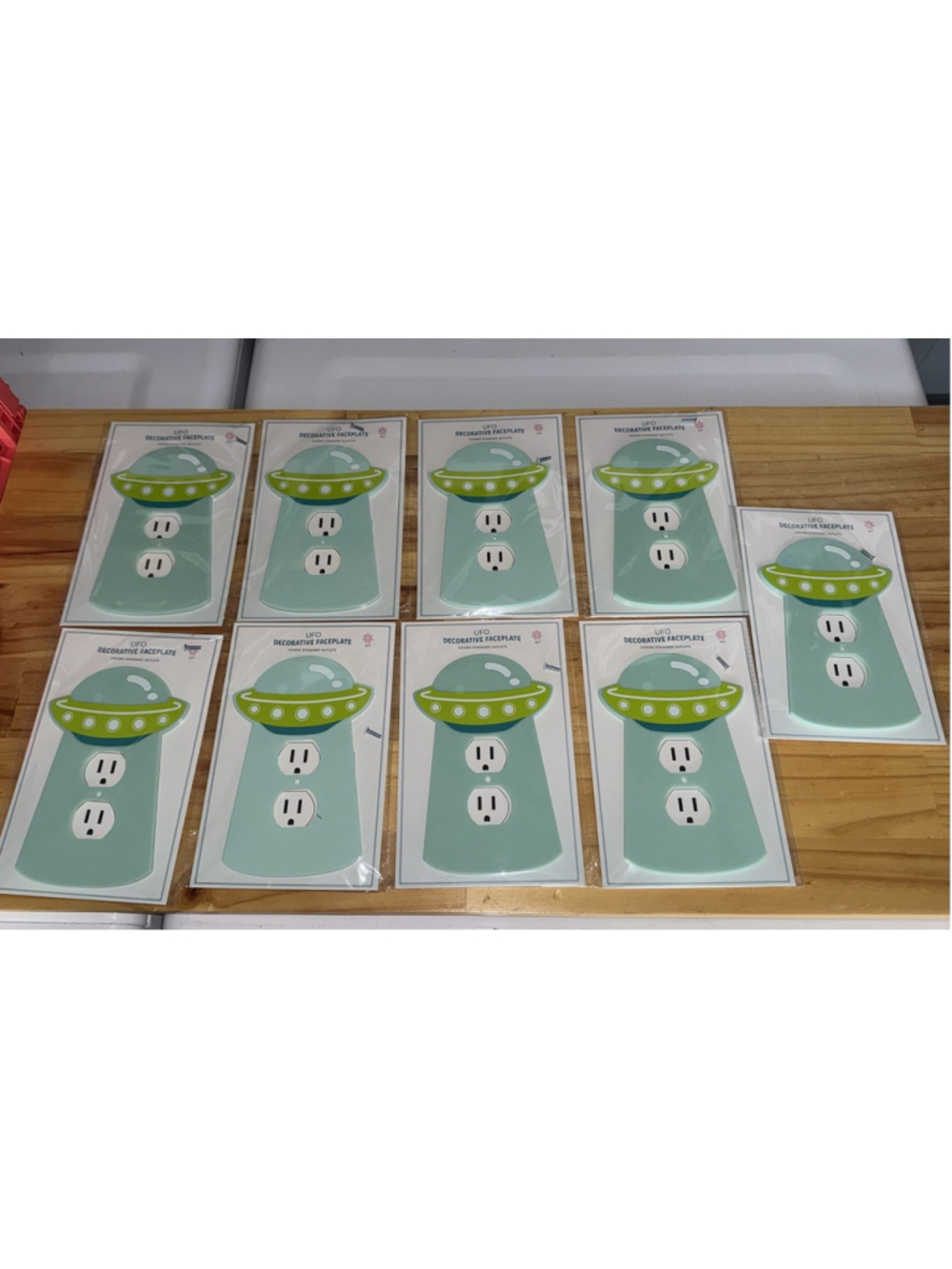 9 PK UFO Alien Spaceship Decorative Outlet Faceplate Teal & Green 4.5"Wx6.75"H